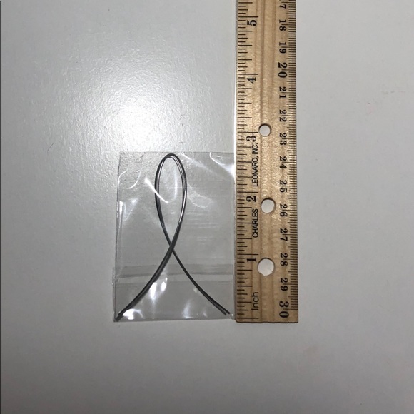 TRENDY THREADER EARRINGS - Picture 4 of 4